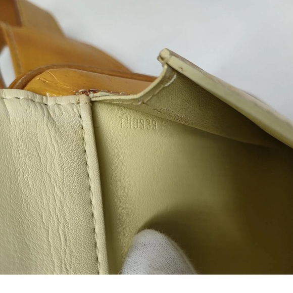 💯 Authentic Louis Vuitton Vernis waist bag - Picture 9 of 9